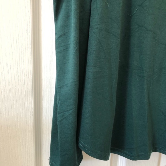 Aolakeke Classic Fashion Collection Forest Green Cold Shoulder Top Size Small - Picture 3 of 8